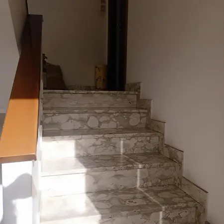 Apartament Arapietra *